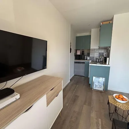 Fonctionnel Avec Terrasse - 4 Pers. - Fr-1-845-52 *